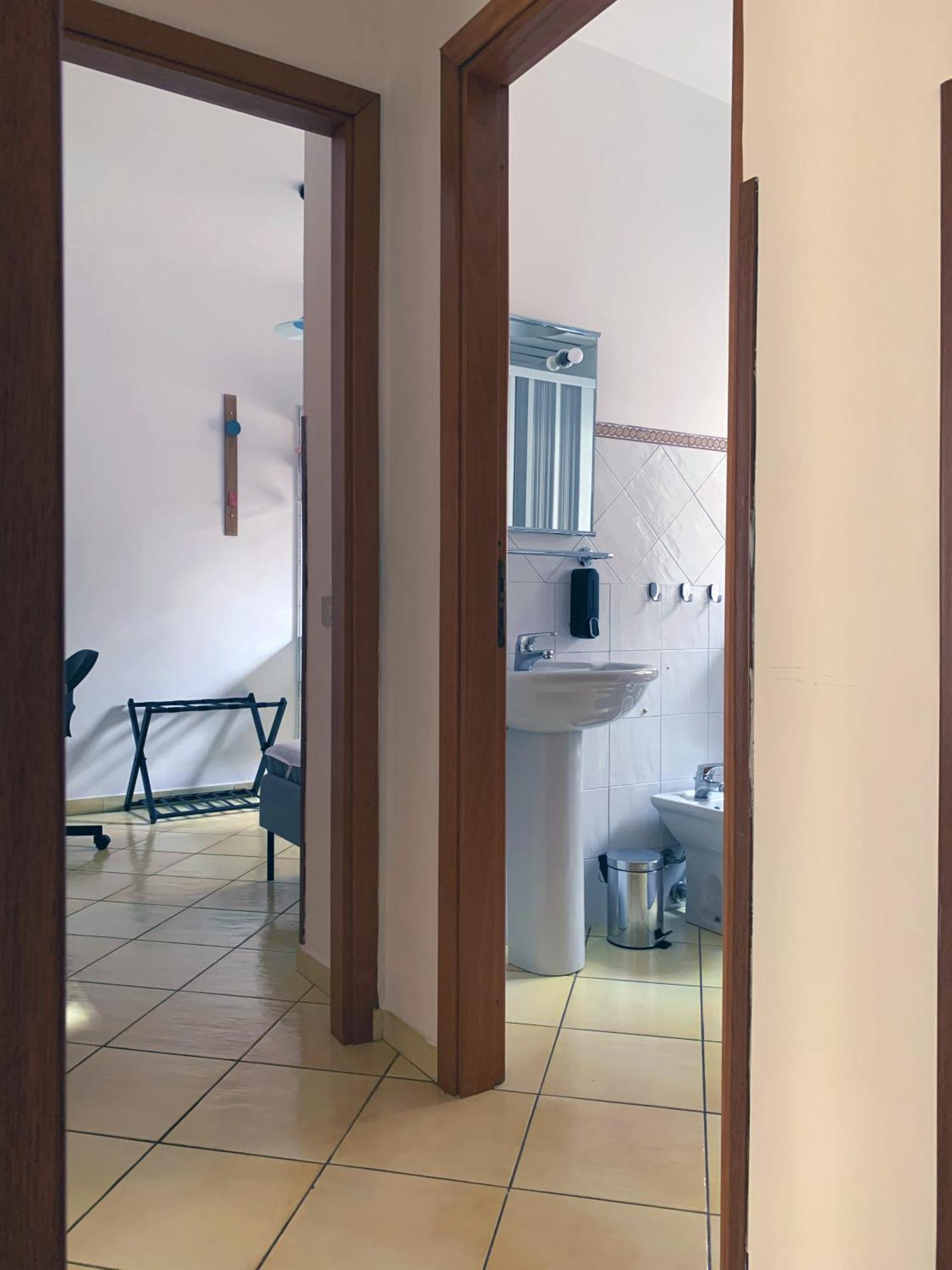 Casa Velasquez Apartment Палермо Екстериор снимка